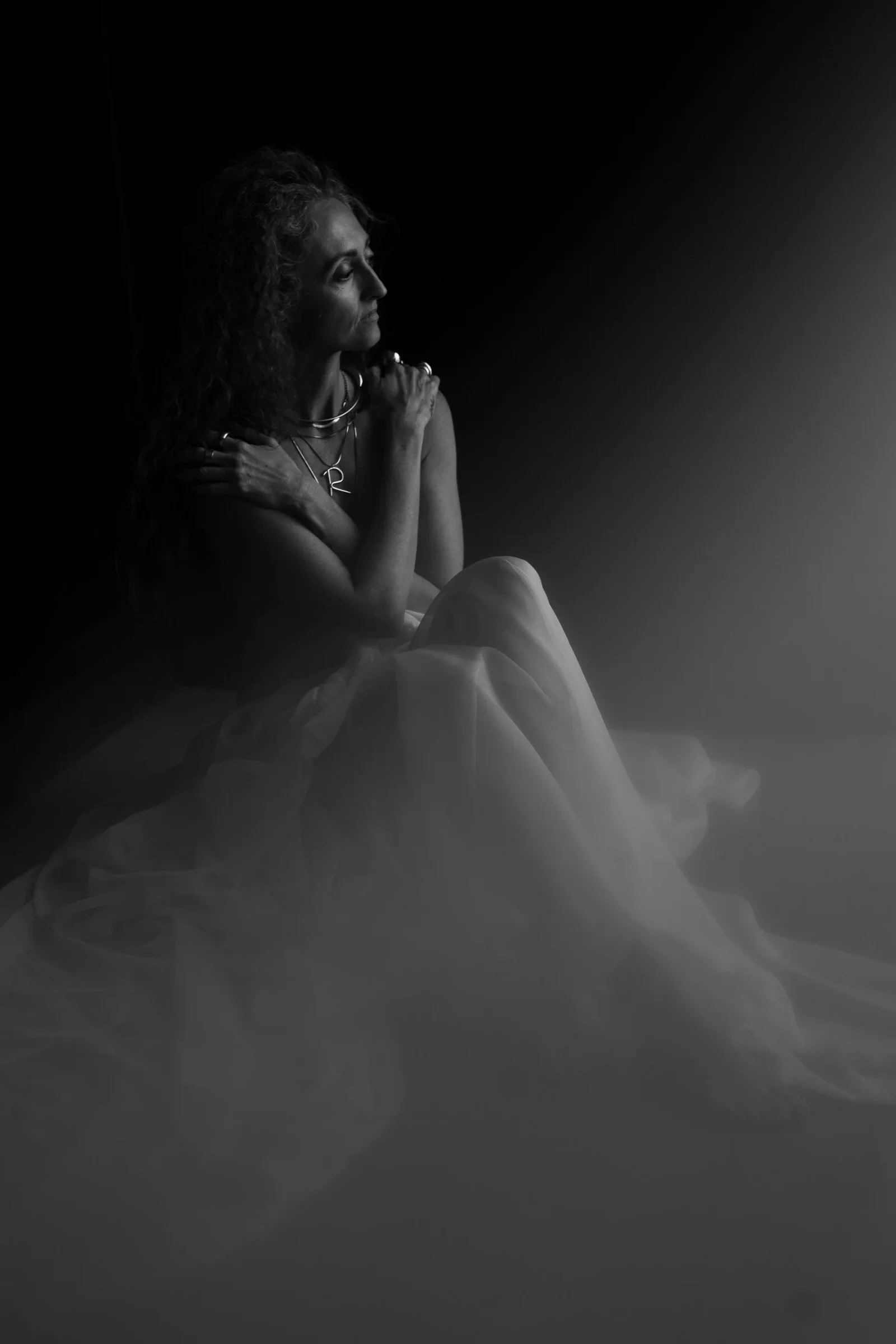 elegant-artwork-nude-workshop-by-kara-marie-at-brooklyn-boudoir-in-nyc