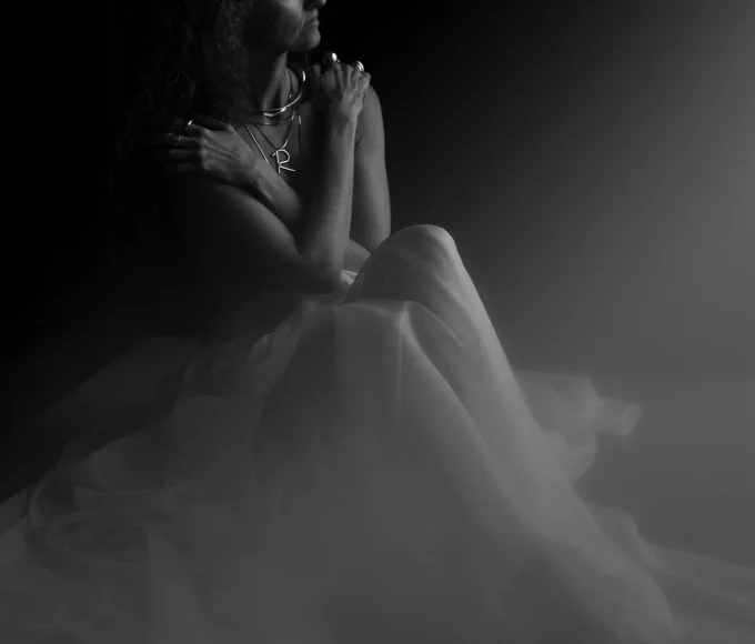 elegant-artwork-nude-workshop-by-kara-marie-at-brooklyn-boudoir-in-nyc