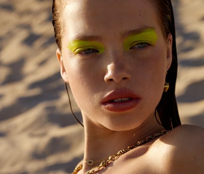 makeup-palettes-that-manufacture-it-all