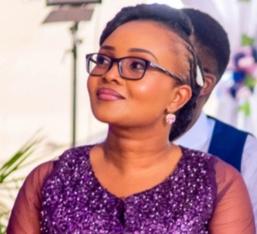 Author Describe - Keren Kanyago